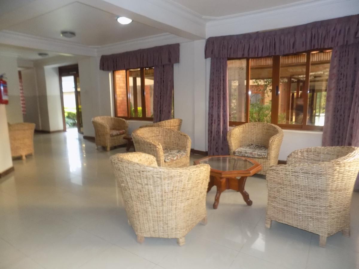 Kayegi Hotel Mbale Eksteriør billede