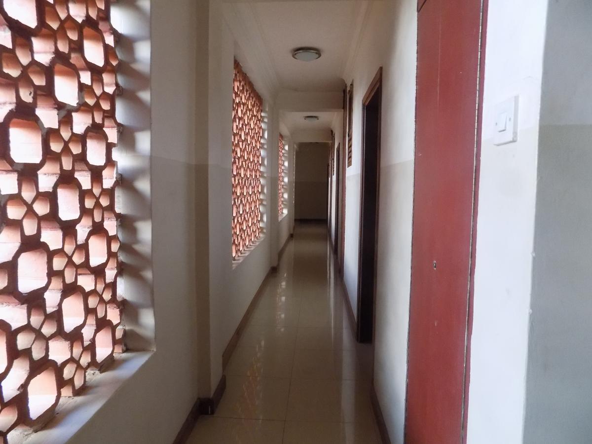 Kayegi Hotel Mbale Eksteriør billede