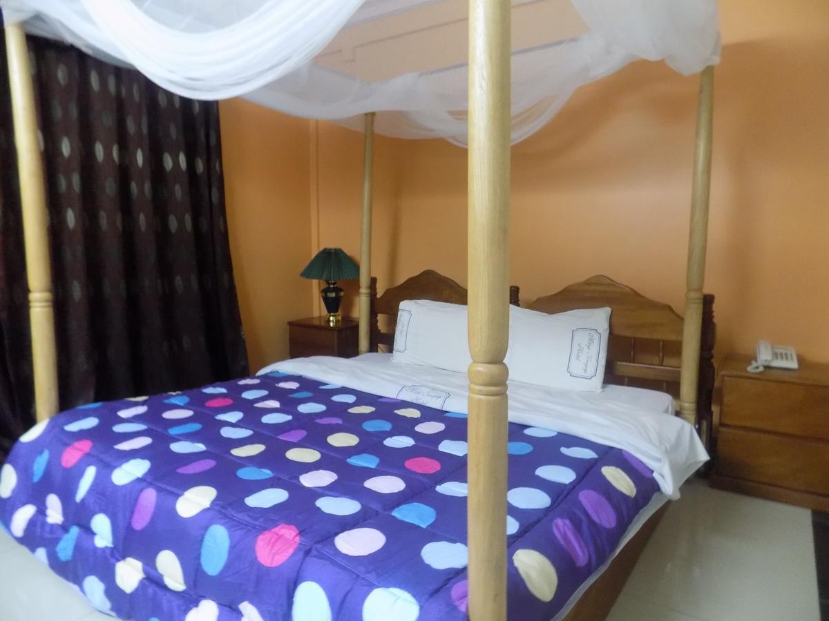 Kayegi Hotel Mbale Eksteriør billede