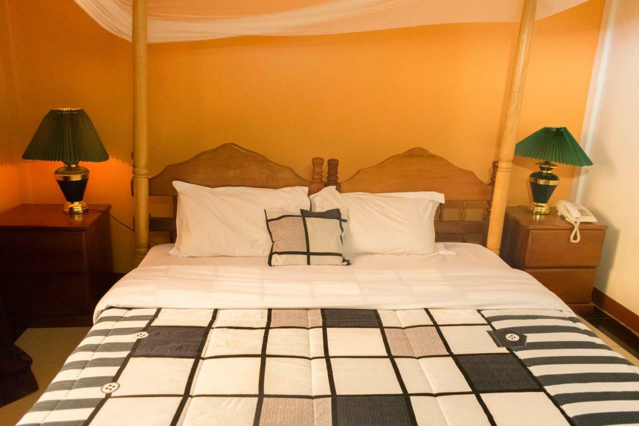 Kayegi Hotel Mbale Eksteriør billede