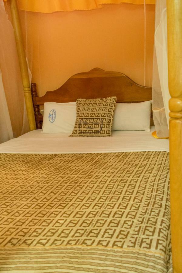 Kayegi Hotel Mbale Eksteriør billede
