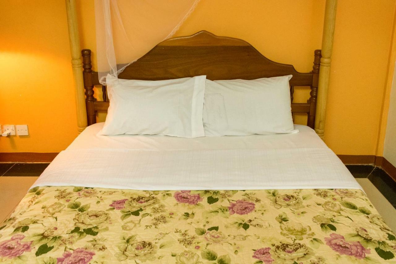 Kayegi Hotel Mbale Eksteriør billede