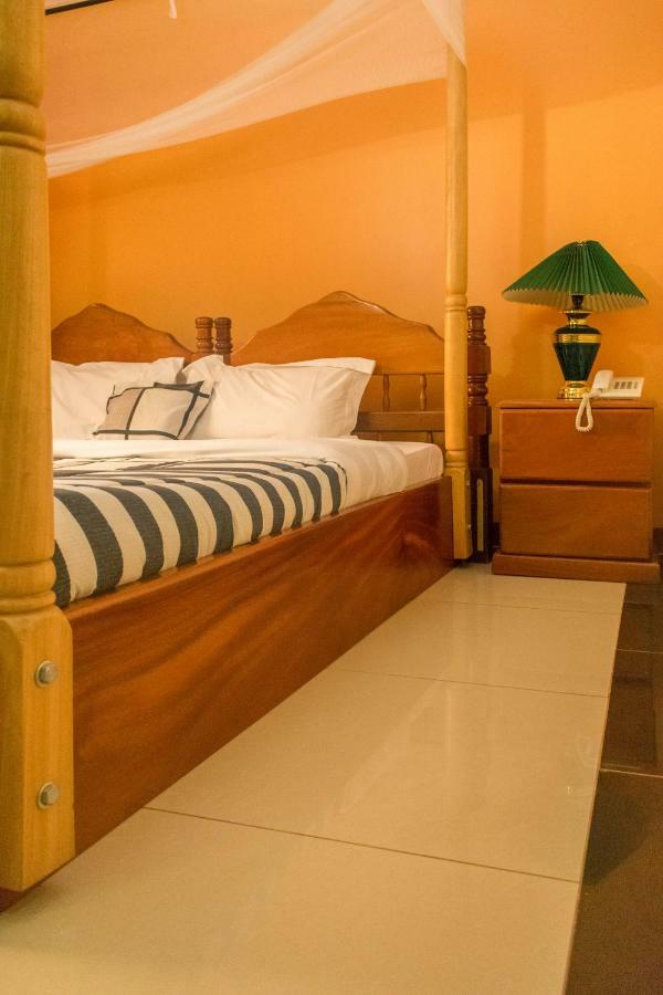 Kayegi Hotel Mbale Eksteriør billede